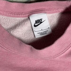 Nike Pink Cropped TShirt Sweatshirt Top Short Sleeve Women's
 Size large